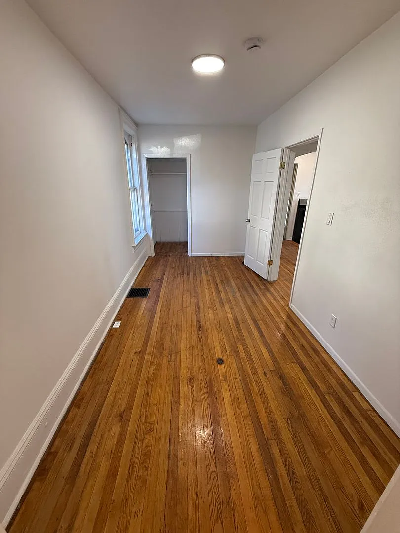 584 Mount Vernon Street — Photo 4