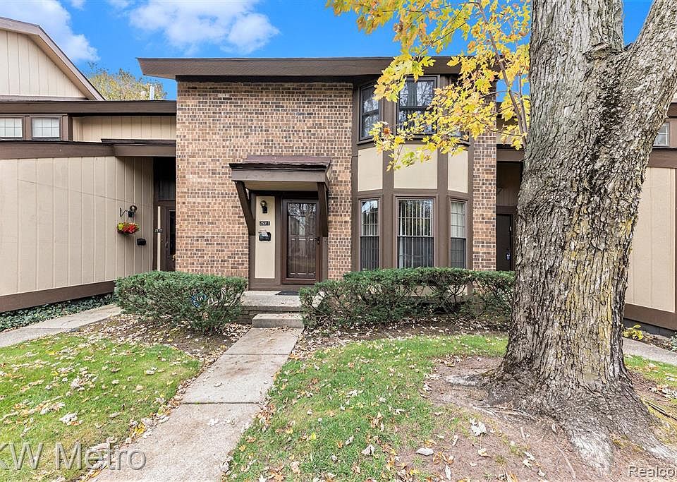 25317 Greenbrooke Dr, Southfield, MI 48033 | Zillow