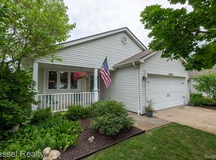 12334 Glasgow Dr, Romeo, MI 48065