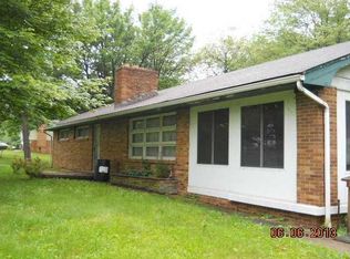 1113 Morrow Rd, Aliquippa, PA 15001