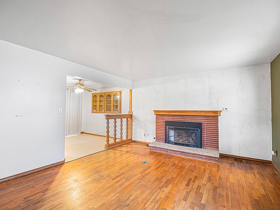 4th image of 8516 E Mansfield Ave