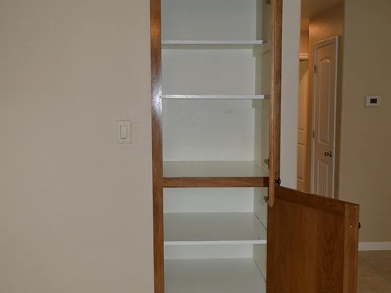 2404 Quail Rdg — Photo 11