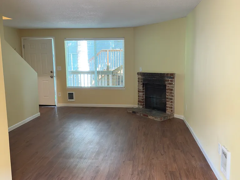 5031 SW Beaverton Hillsdale Hwy — Photo 2