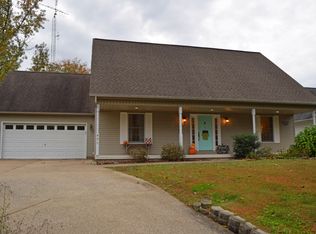 435 W Prancer Dr N, Santa Claus, IN 47579