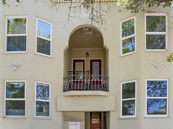 2nd image of 316 Connecticut St #316