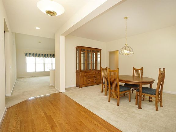 2nd image of 9341 Hickory Hill Ct