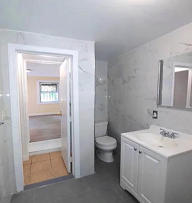 Rented by Moss Realty Company | media 26