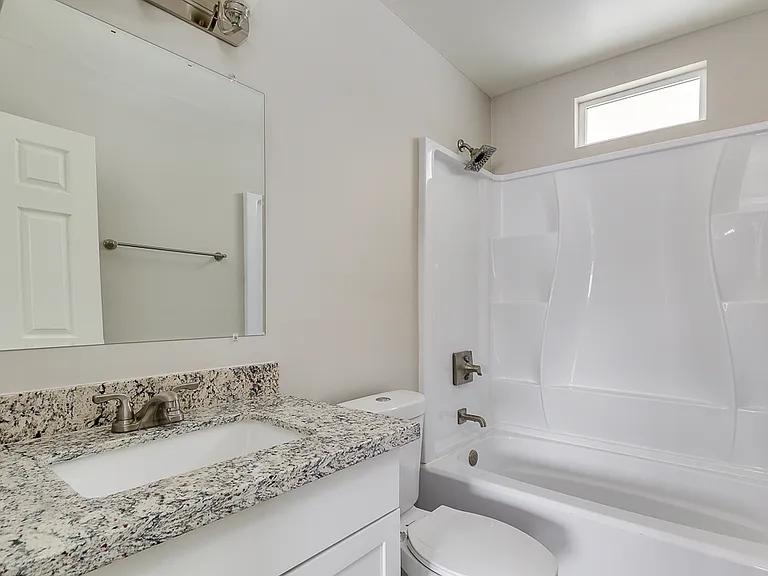 1648 W Colter St #6 — Photo 11