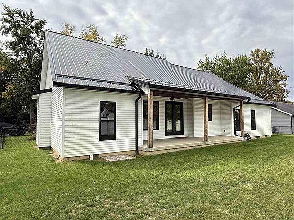4th image of 3818 Test Rd