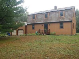 4 Spur Rd, Foster, RI 02825