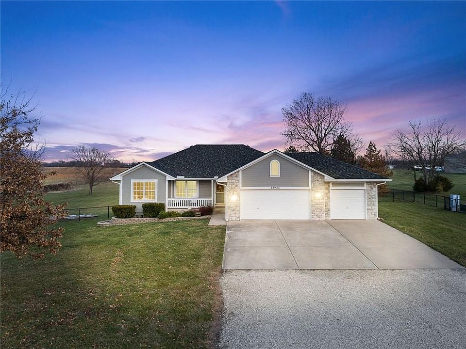 1st image of 23925 S Lucille Ln
