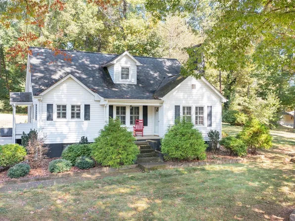 4309 Hartland Rd, Lenoir, NC 28645