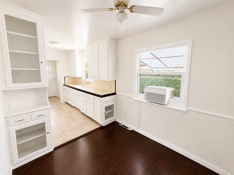 228 W Riggin St #228 — Photo 7