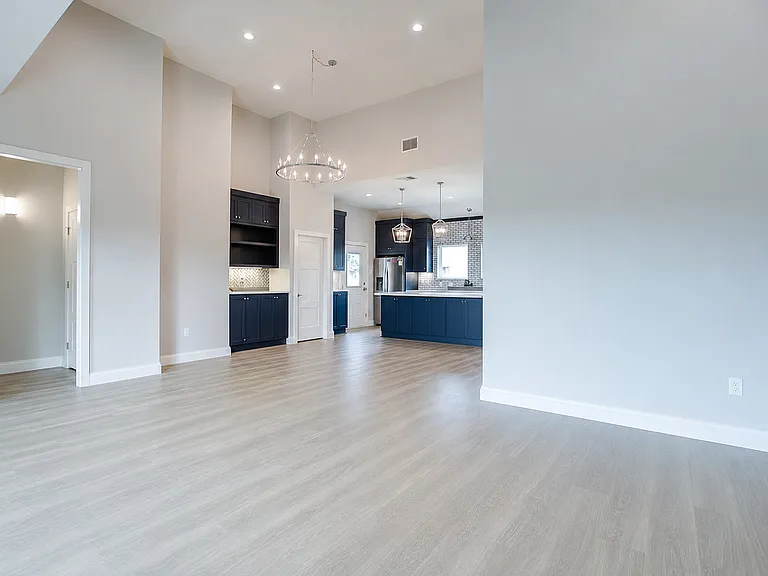 2610 Oak Hills Trl — Photo 5