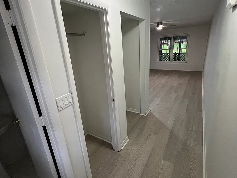 2060 Kings Gate Cir — Photo 7