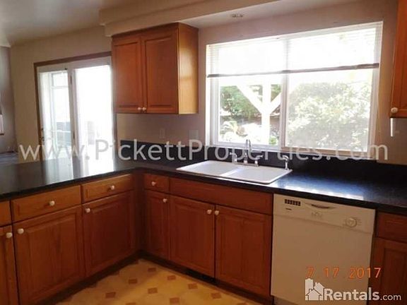 3rd image of 12686 Plateau Cir NW