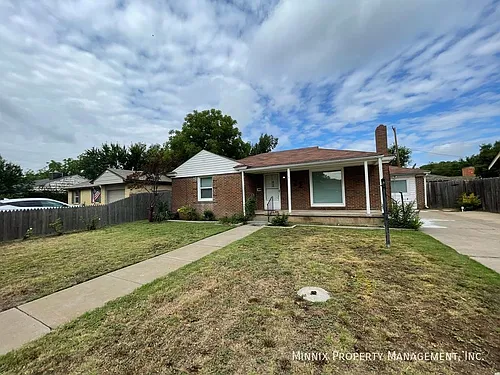 1222 S Milam St Photo 1
