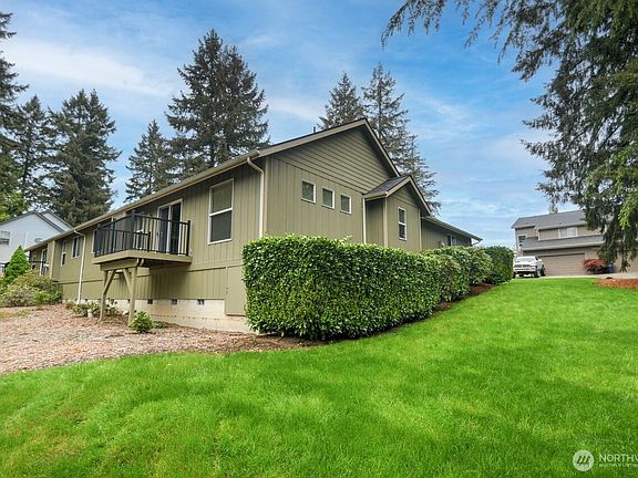 5th image of 265 SE Valley View Way