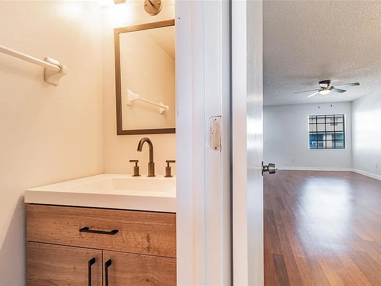 4907 W McElroy Ave #H209 — Photo 17