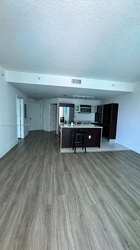 1900 N Bayshore Dr #1407 Photo 1