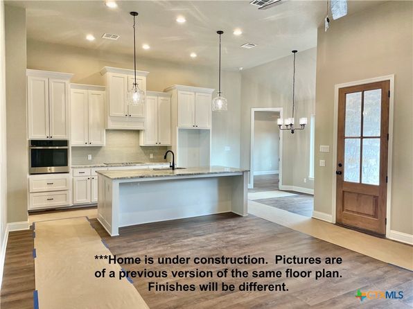 11132 Golden Eagle Ave, Salado, TX 76571