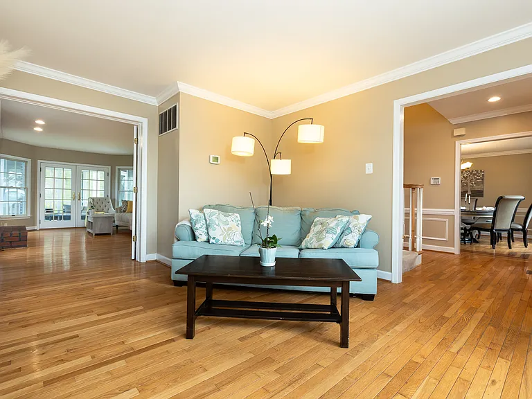 13576 Highland Rd — Photo 87