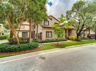 10520 NW 10th St #D-124, Plantation, FL 33322