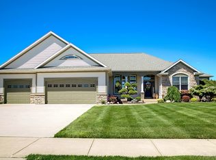 2373 Pleasant Pond Dr SW, Byron Center, MI 49315