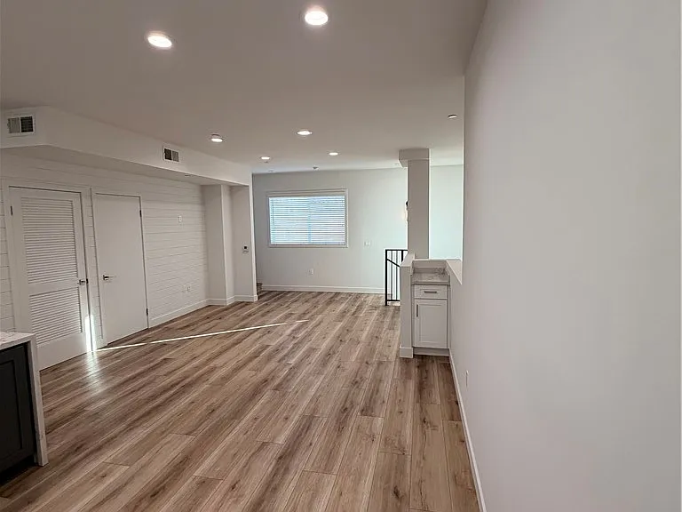 14662 W Sara Ln #14662 — Photo 16