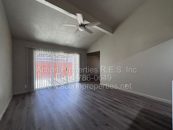 5th image of 1722 Kent St APT B