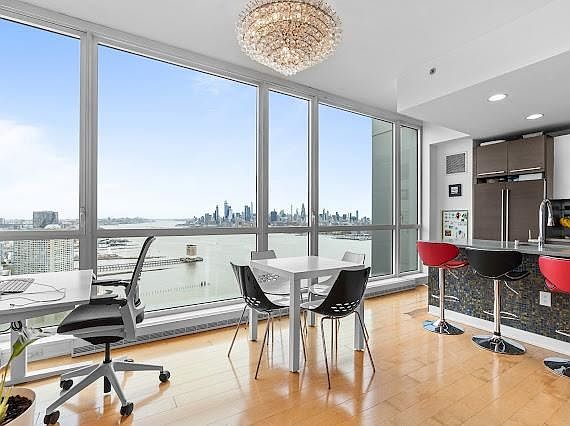 1st image of 2 2nd St Penthouse 4001