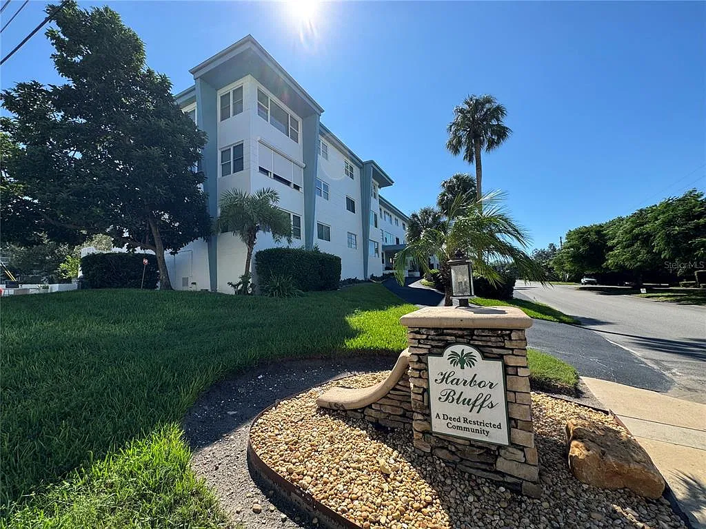 2 bed, 2.0 bath, 1162 sqft, $3,500 — Photo 1