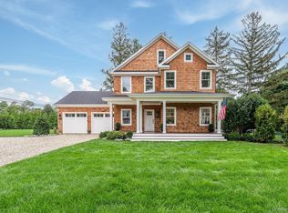957 Peconic Bay Blvd, Riverhead, NY 11901