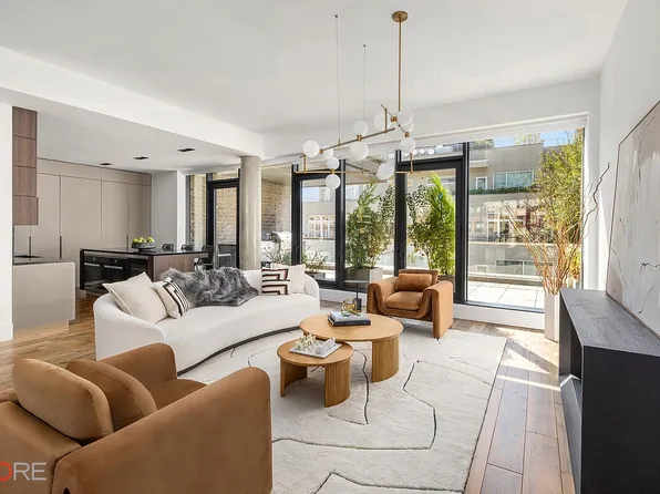 155 W 18th St #Penthouse 2, New York, NY 10011