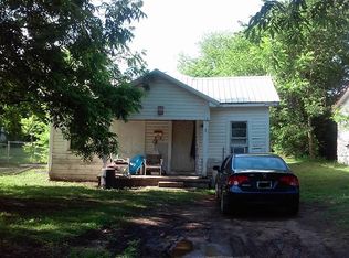 106 W Division St, Henryetta, OK 74437