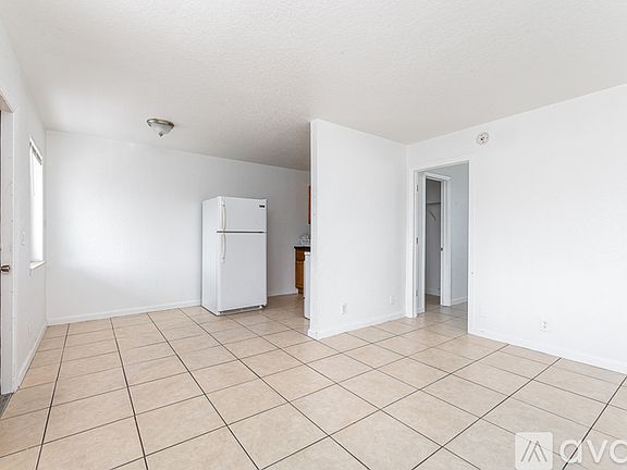 2nd image of 1426 S North St APT 23