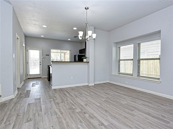 5th image of 4504 Senda Ln