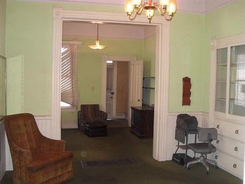 4th image of 636 E Church St