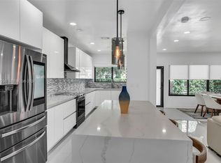 2484 SW 25th St, Miami, FL 33133