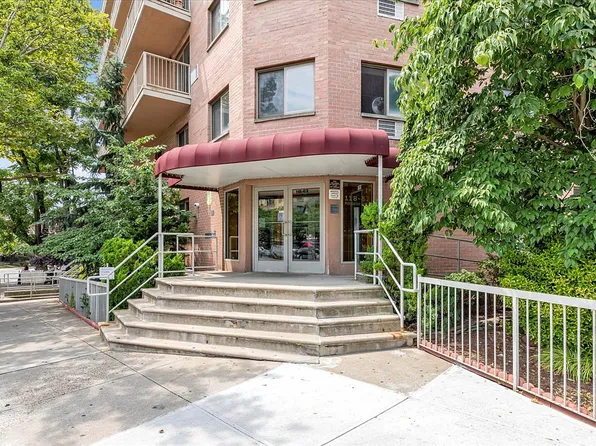11882 Metropolitan Ave APT 7A, Jamaica, NY 11415