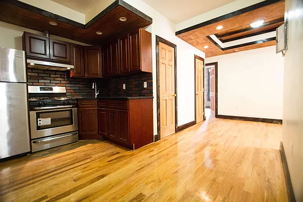 Rented by Nooklyn NYC LLC | media 27