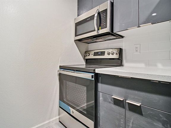 4th image of 630 Masonic Way APT H