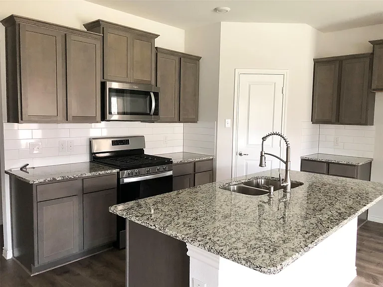 616 Rawhide Way — Photo 7