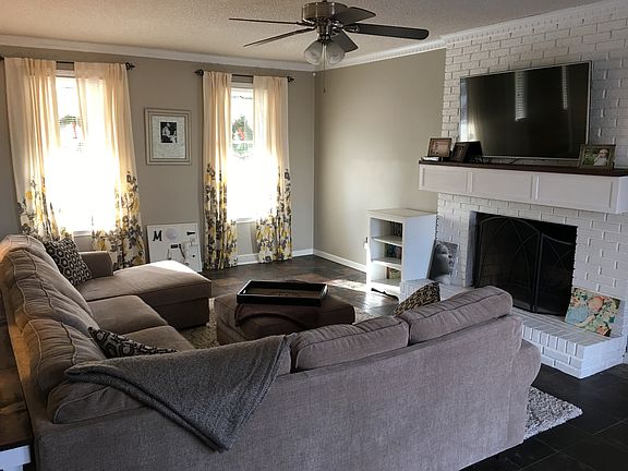 3rd image of 1003 Willow Branch Dr