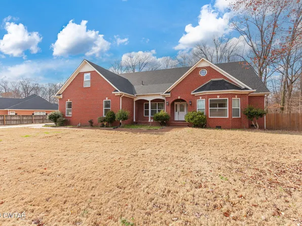 57 Forest Downs Dr, Jackson, TN 38305