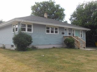 902 N Wood Ave, Griffith, IN 46319