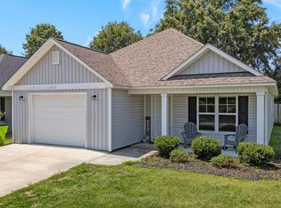 106 Heckathorne Dr, New Bern, NC 28560