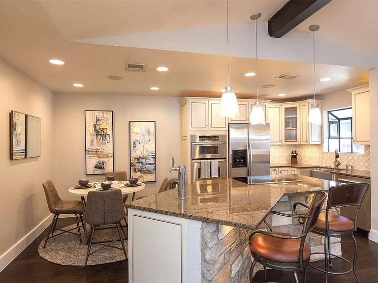 2410 Enfield Rd #10 — Photo 15