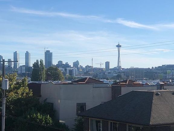 4th image of 2318 Yale Ave E #4