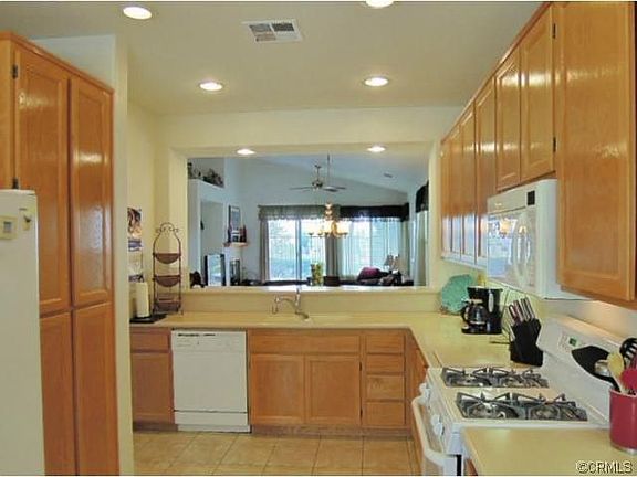 3rd image of 14825 San Jacinto Dr